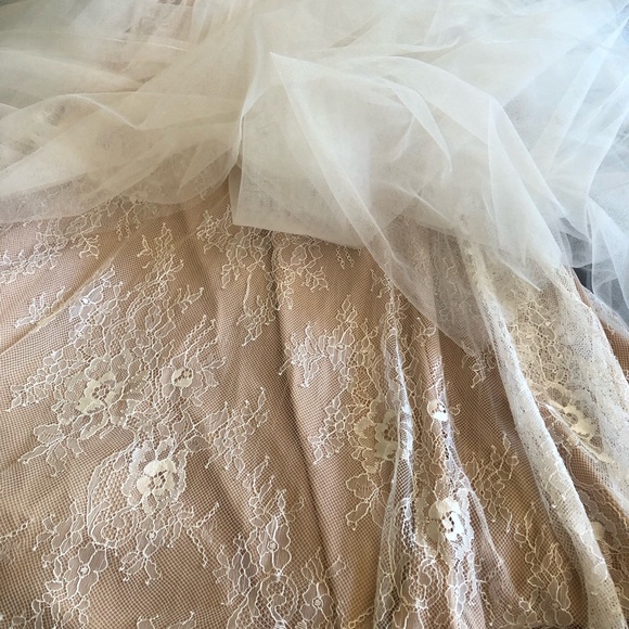 Terani couture wedding halter lace flower embellished wedding gown nude size XS - Picture 5 of 12